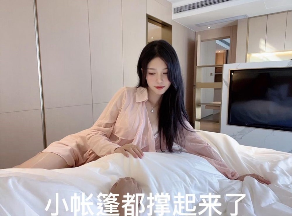 [自购资源] 抖娘利世 – 清晨被女友唤醒 [1V/603MB]