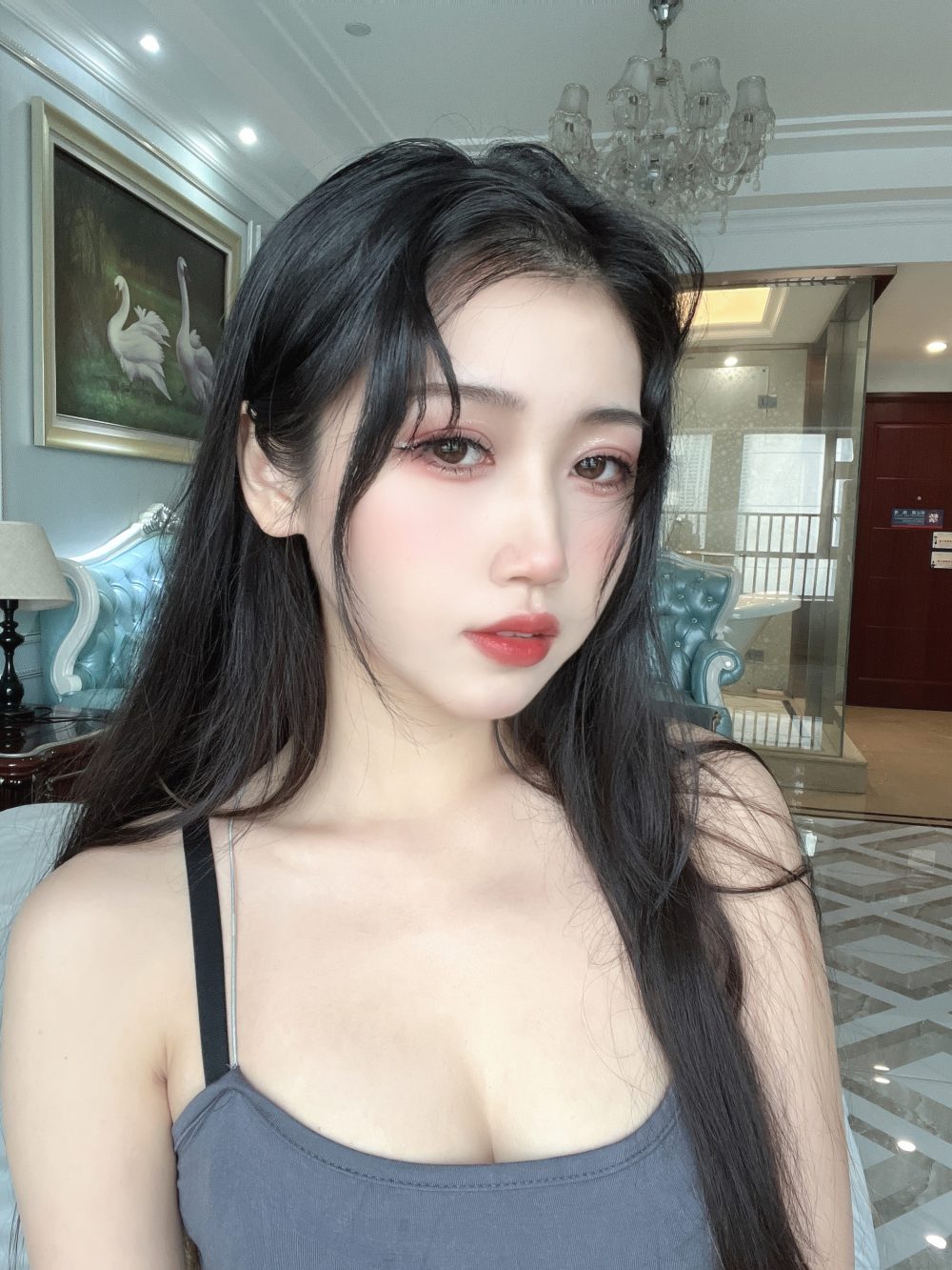 [自购资源] 不呆猫 – 灰丝御姐 [40P+2V/886MB]