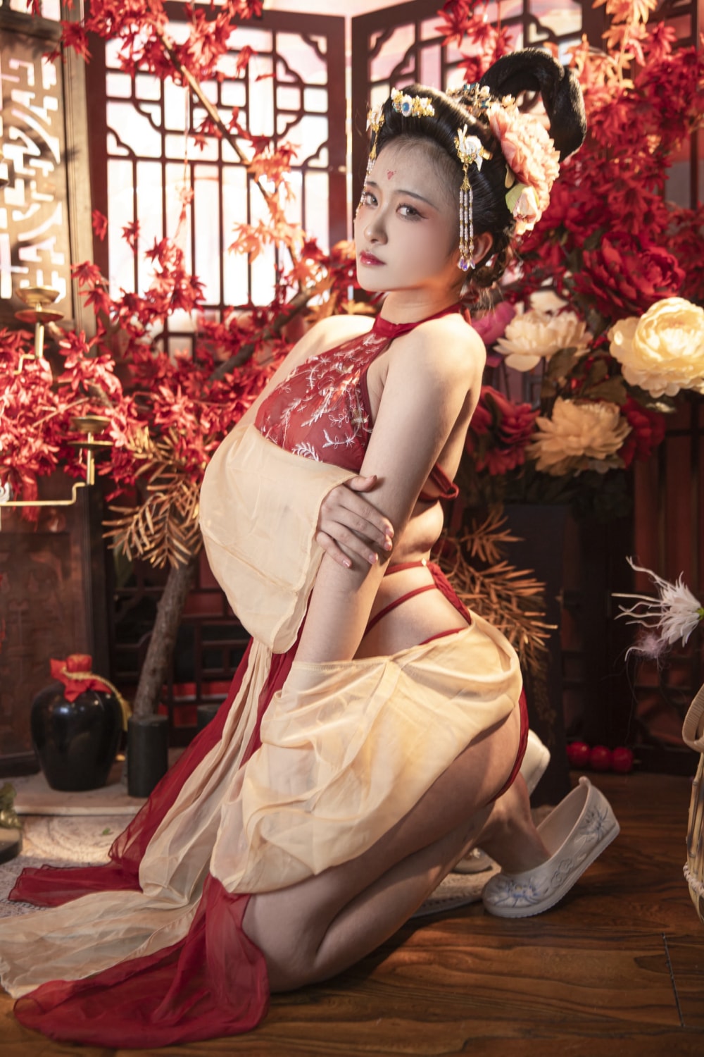 [自购资源] 洛璃LoLiSAMA – 贵妃 [42P/596MB]