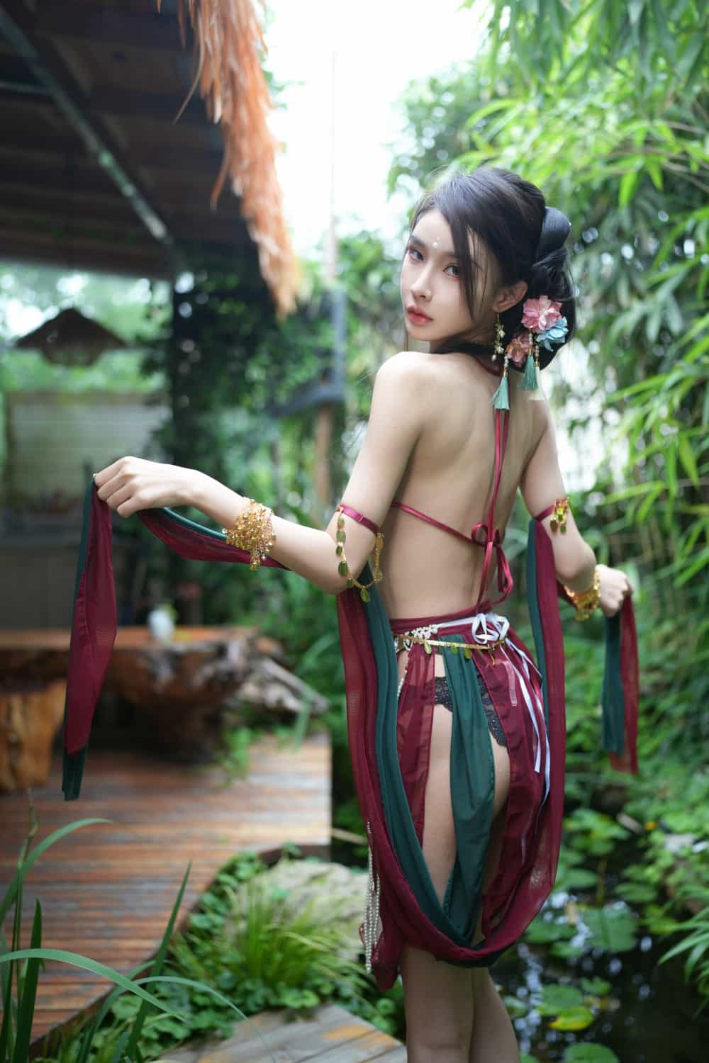 余多多Dudu – 妲己的古风诱惑力 [27P/270MB]