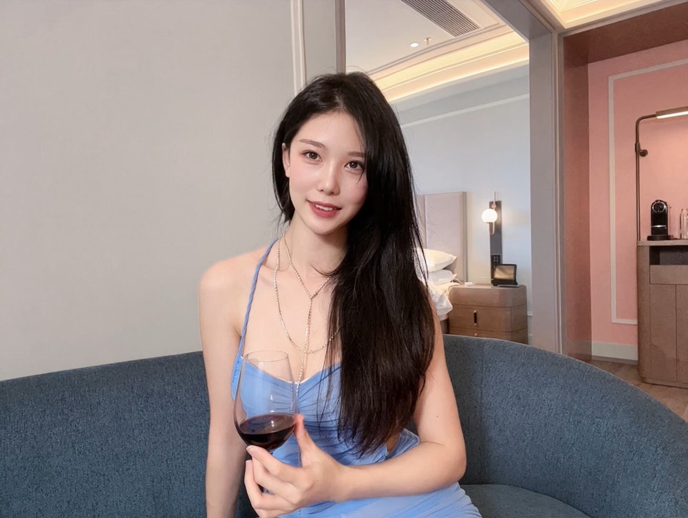 [自购资源] 抖娘利世 – 艺人与投资人 [1V/621MB]