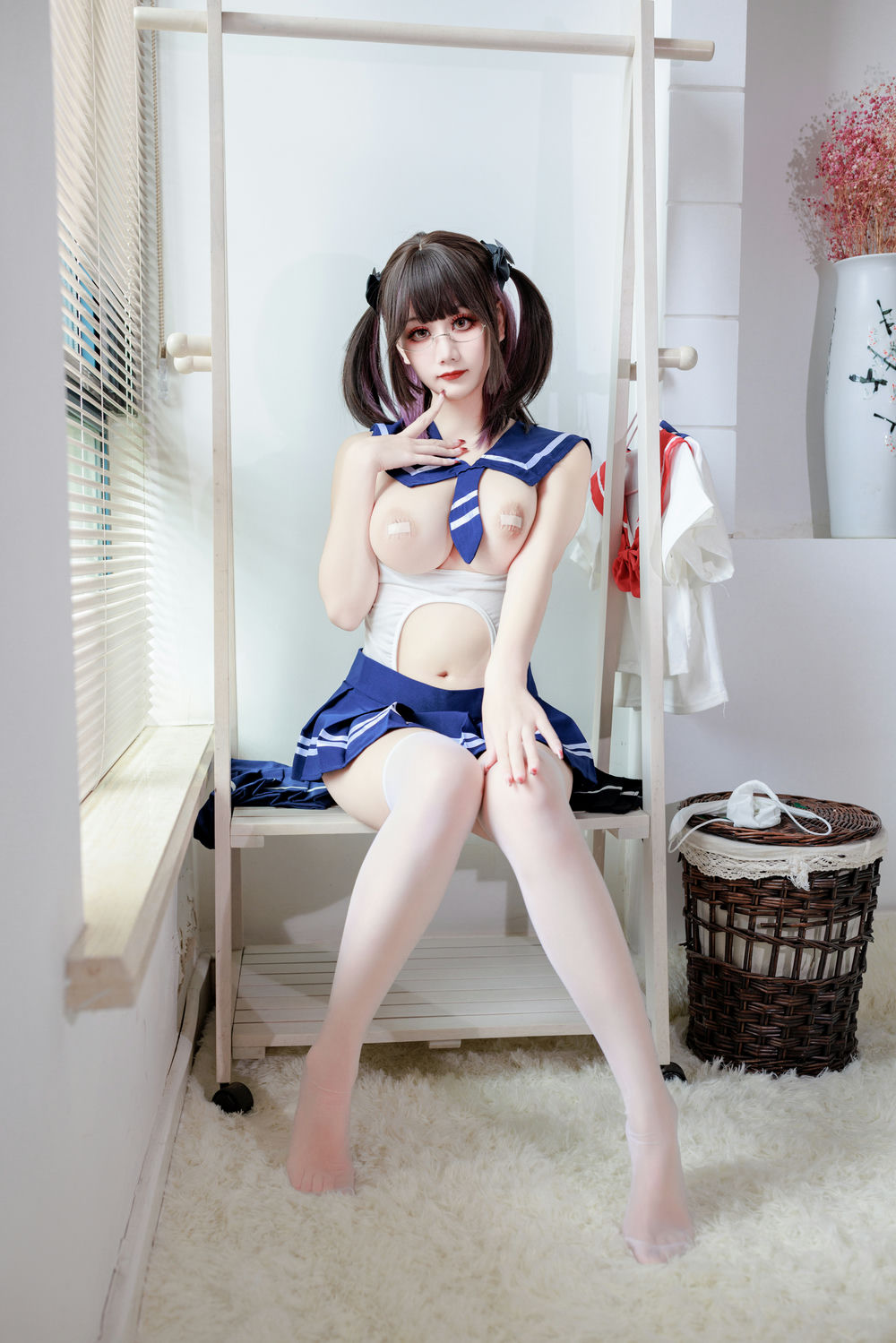 阿雪雪 – 连体水手服 [95P/1.11GB]