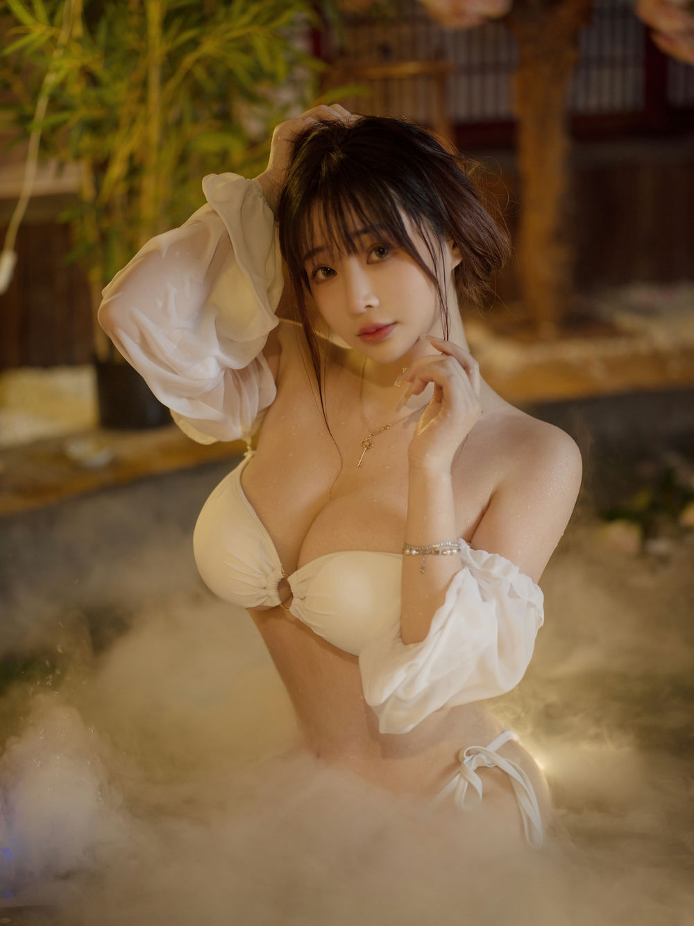 叉子宝宝 – 温泉 [53P/266MB]