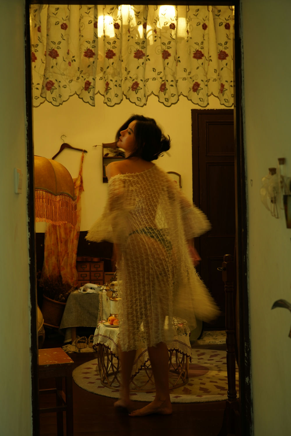 就是阿朱啊 – 红日 [83P/388MB]