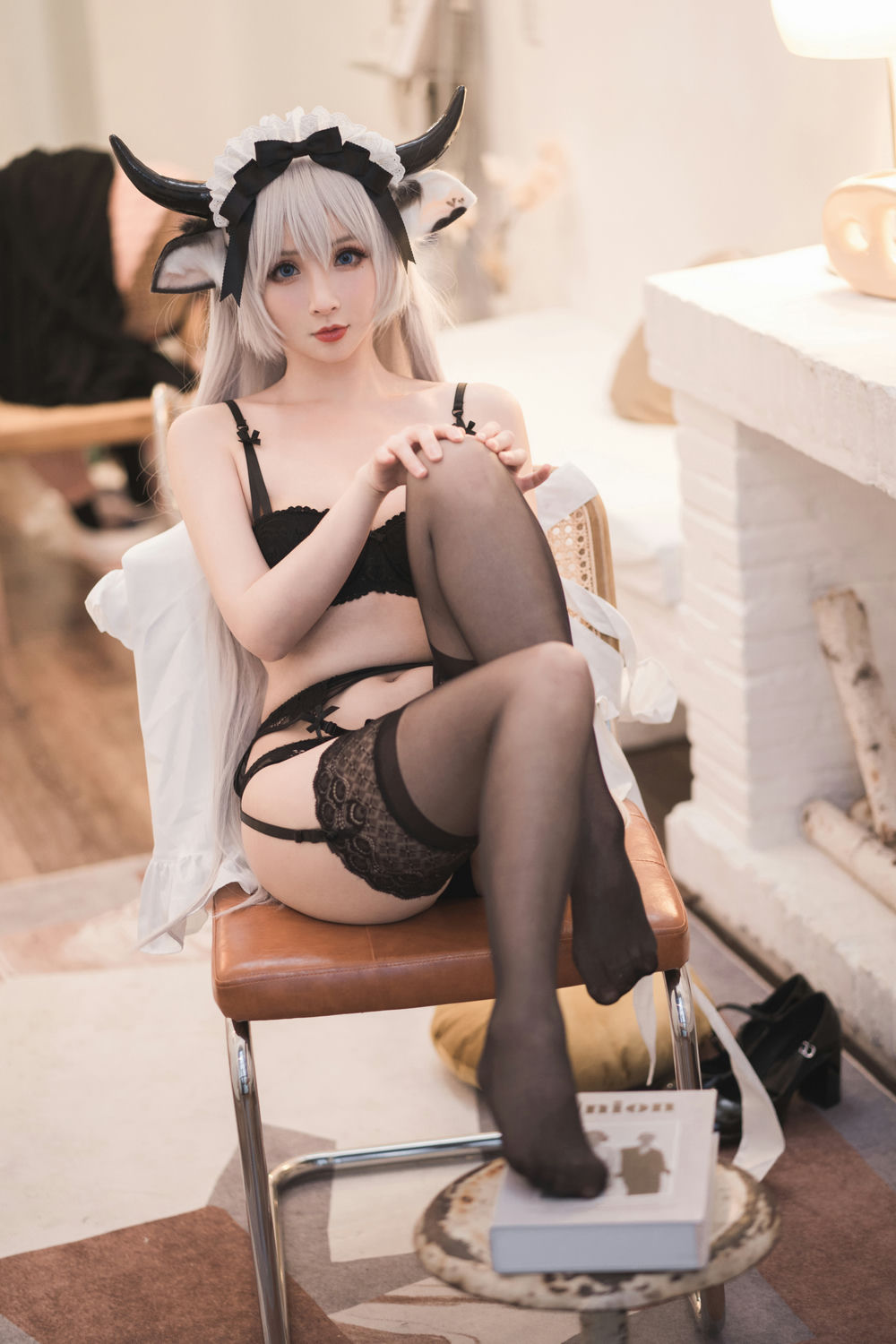 rioko凉凉子 – 贴心的牛奶女仆 [45P/458MB]