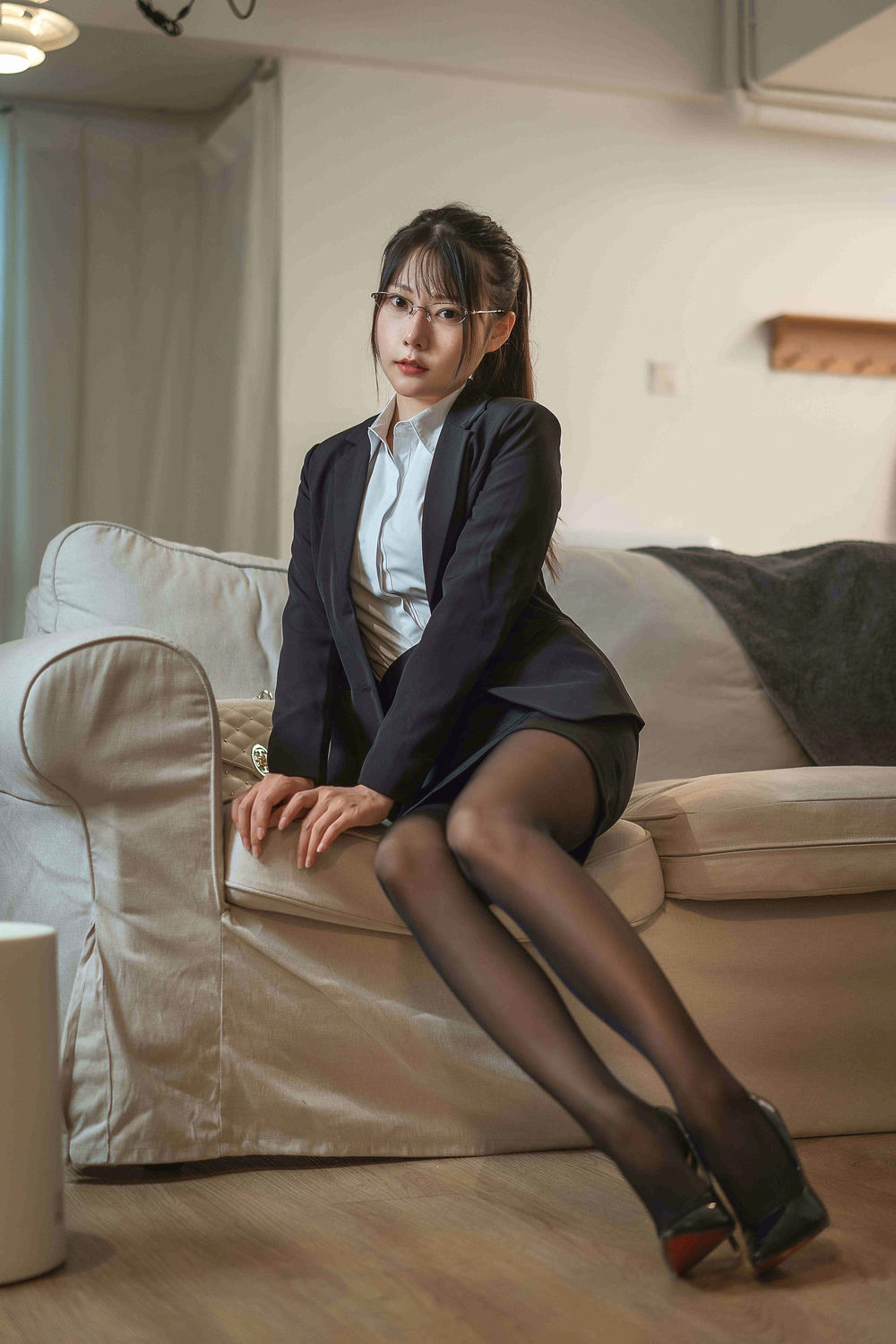 香草喵露露 – 民宿下班回家 [40P/695MB]