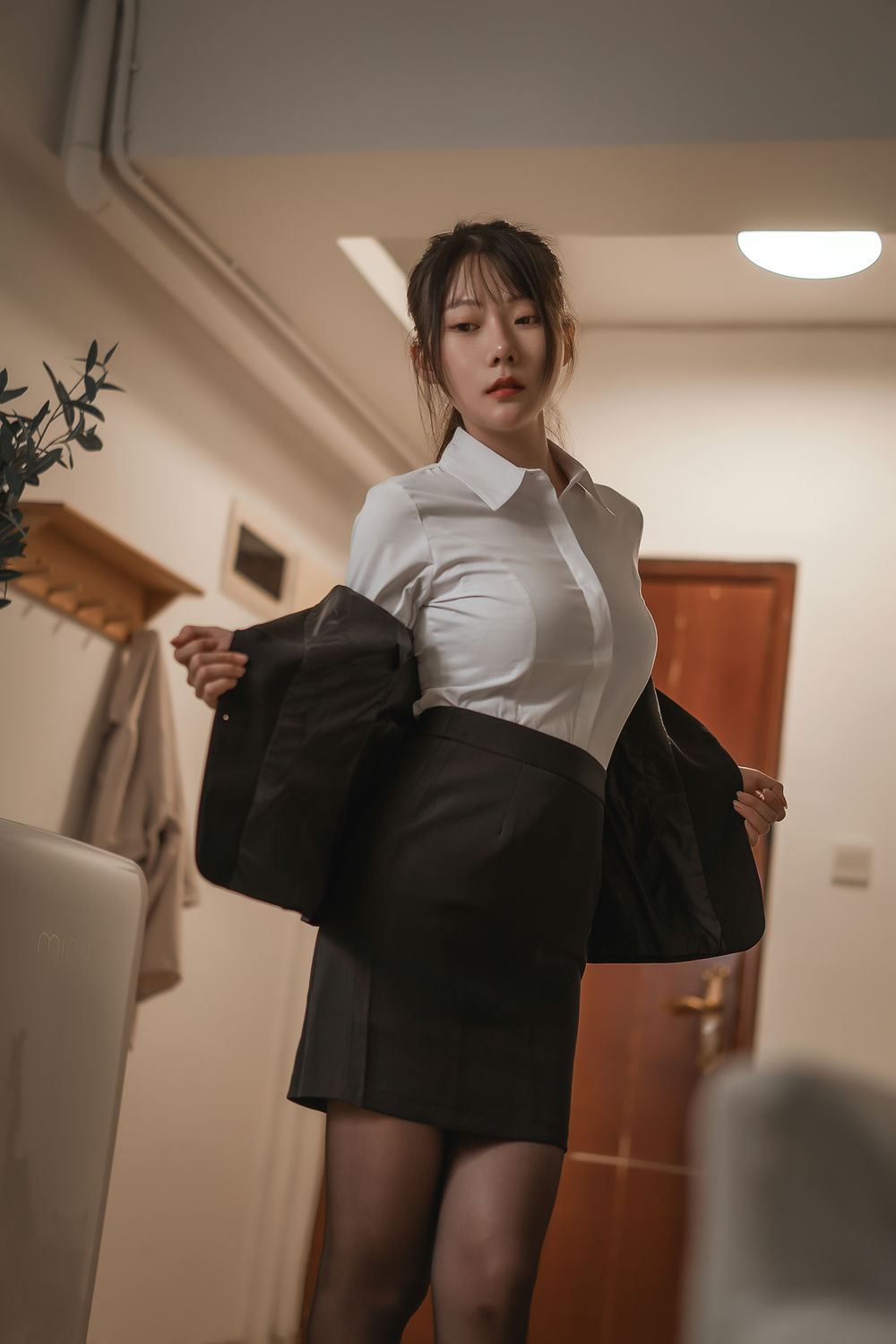 香草喵露露 – 民宿下班回家 [40P/695MB]