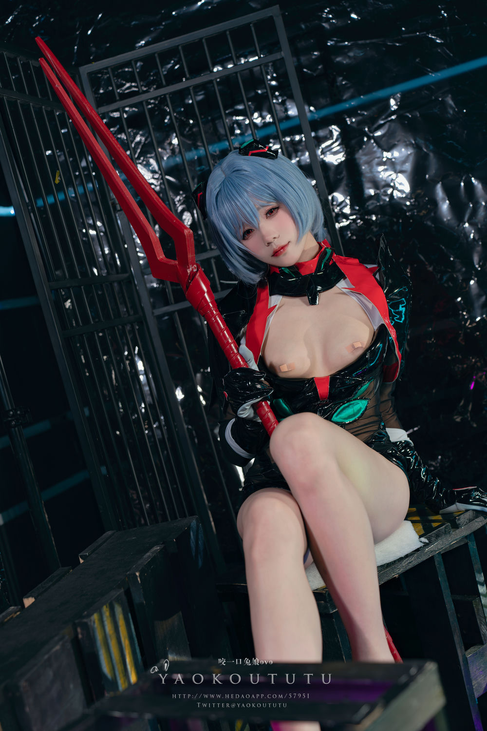 咬一口兔娘ovo – 黑凌波 [50P+1V/1.14GB]