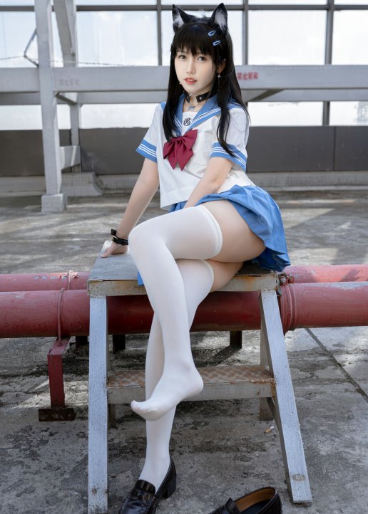 [自购资源] 不呆猫 – 天台JK小母猫 [96P+1V/1.72GB]