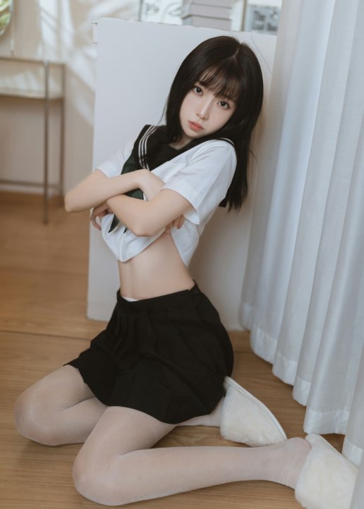 许岚LAN – 白丝水手服 [40P/590MB]